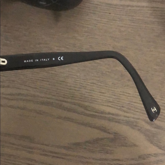 Authentic Chanel sunglasses 5143 - Picture 7 of 16